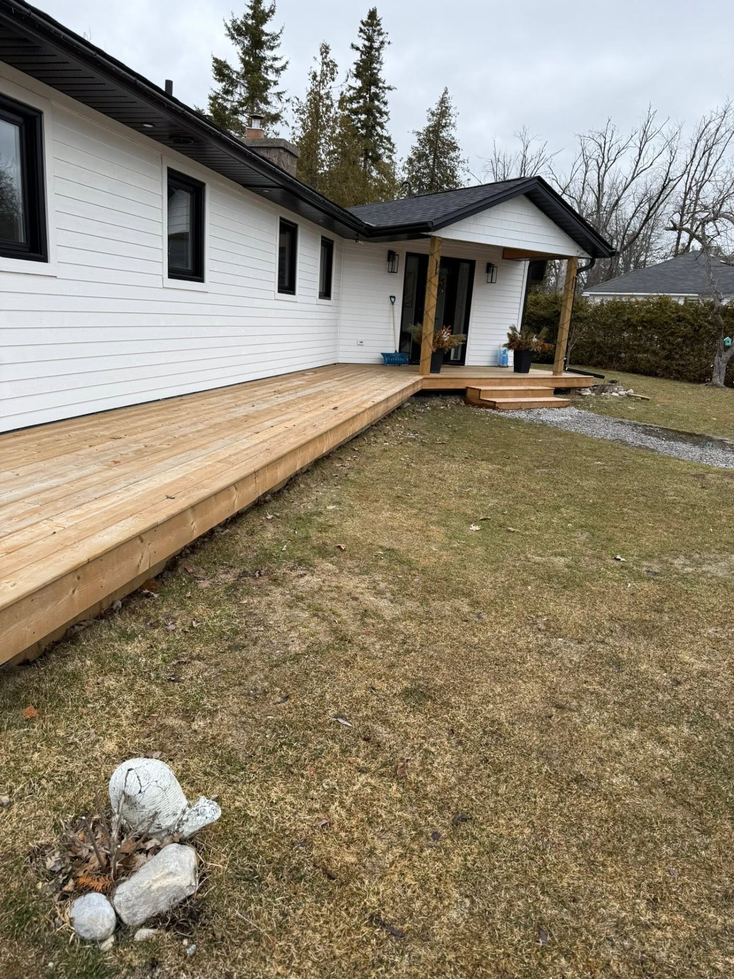 Cedar Wrap-Around Deck